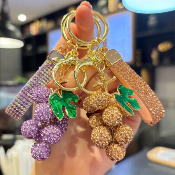 Wholesale Full diamond 3D grape cluster keychain