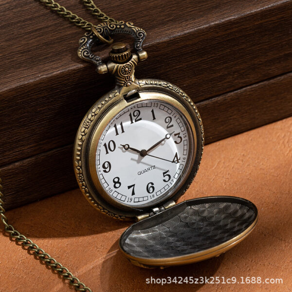 Wholesale Vintage bronze motorcycle carved flip cover watch