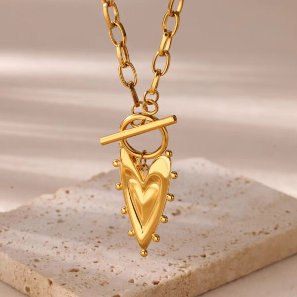 Wholesale Gold Heart Pendant Titanium Steel Luxury Necklaces