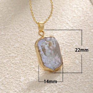 Square pearl baroque necklace