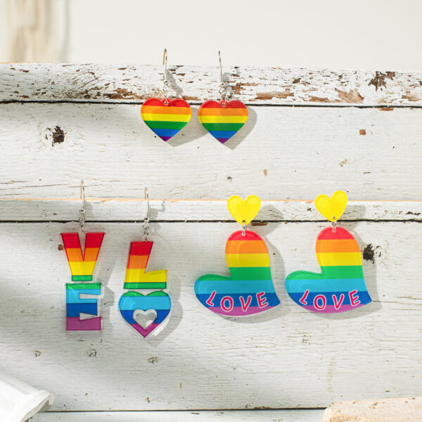 O1CN01QT8gV51ZBUw5wMaZV_2925713156-0-cib Wholesale Valentine's Day Rainbow Love Acrylic Earrings