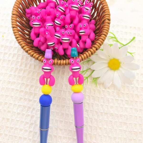 O1CN01QV1Xly2FO3i1QVLwp_2216349148869-0-cib Wholesale 10pcs 3D pliers crab silicone cute cartoon DIY beads