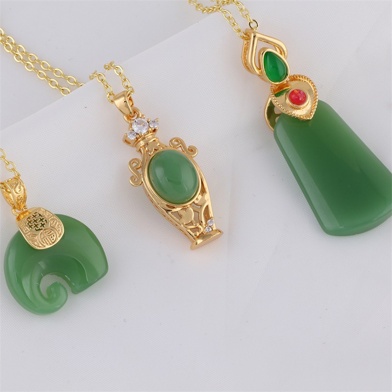 Wholesale Emerald safety buckle water oplet necklace