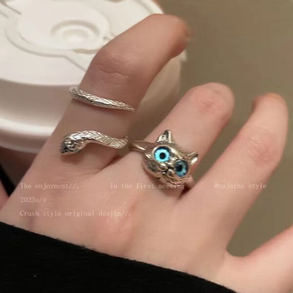 Wholesale Cartoon blue cat eye silver snake ring