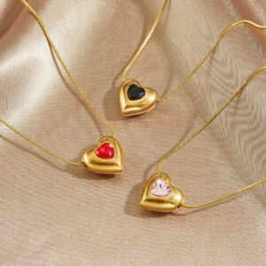 Wholesale Diamond-encrusted heart-shaped stainless steel necklace