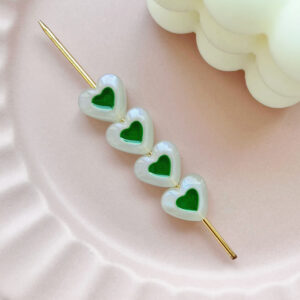 Pearlescent dark green / 15 * 17mm 1 piece