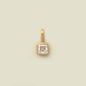 April pendant