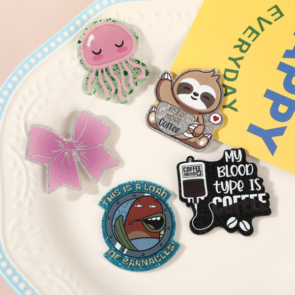 O1CN01R6BmsD2MBsXC3JlUA_2218764819790-0-cib Wholesale Acrylic Funny Animal Cartoon Glitter Patch Fun Cute Badge Refrigerator Material DIY Aessories