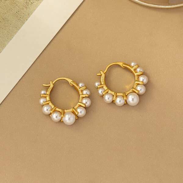 Wholesale Golden ring inlaid with pearl Hoop Earrings