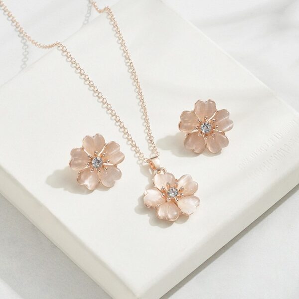 Wholesale Pink and white five petal flower necklace earring set