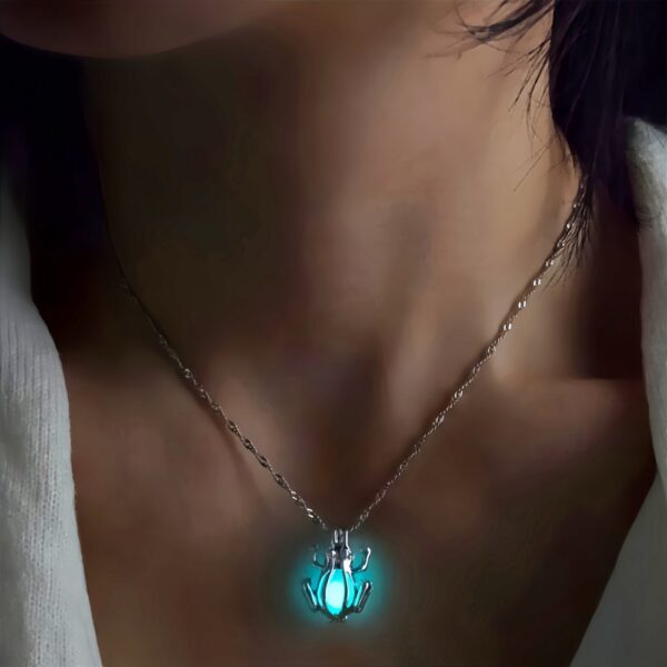 Wholesale Little Frog Luminous Necklace