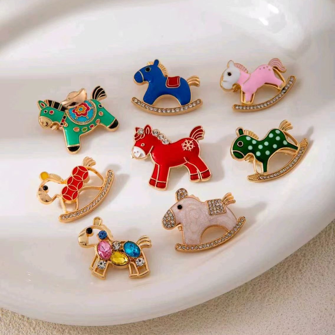 Wholesale Little ny Cute Zodiac Brooch