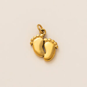 Small foot pendant