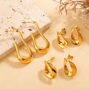 Wholesale Stainless steel 18K gold-plated hollow irregular U-shaped earrings