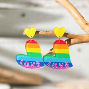 Love heart-shaped rainbow / Acrylic