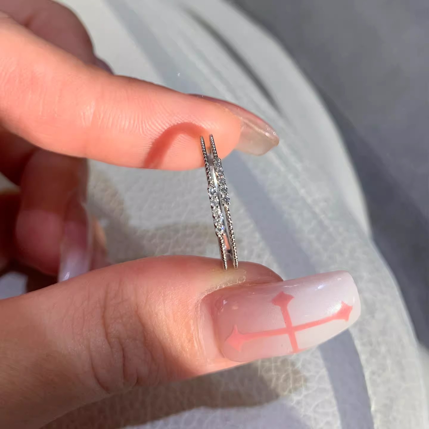 Wholesale Delicate sier mini imitation diamond ring light luxury finger ring