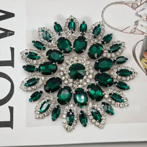 Silver background dark green