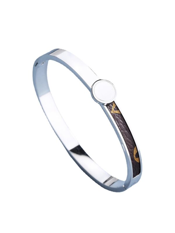 Wholesale Second-hand unpacked titanium steel grooved veneer bracelet