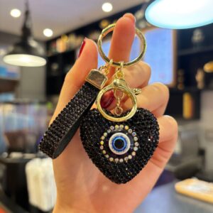 Blue eyes with full diamond hearts (black) / 4.5*4.7