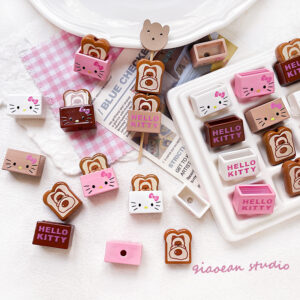 Wholesale Kitten Kitty Sliced ​​Toast Beaded Letter Box through Hole Acrylic Beads DIY Handmade Accessories Materials