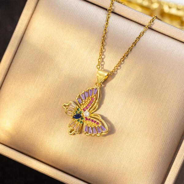 Wholesale Butterfly inlaid zirconia titanium steel necklace