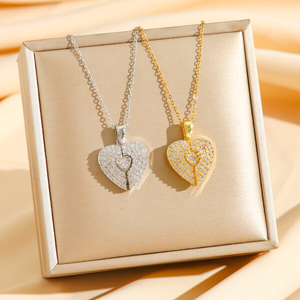 Wholesale Opening and closing heart-shaped wings with diamond studded titanium steel necklace