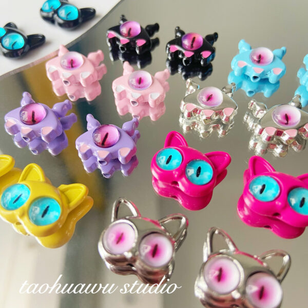 Wholesale Colorful cartoon monsters