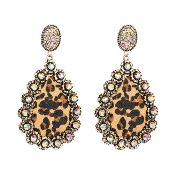 O1CN01SRuhFZ2LDsVdKht67_2206398079659-0-cib Wholesale Leopard leather diamond studded colorful sequin earrings