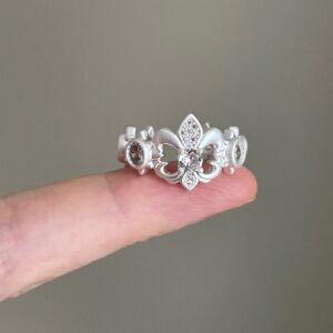 Wholesale Medieval Style Cross Retro White Iris Flower Zircon Jewelry High-End Light Luxury Niche Design Open Ring for Women