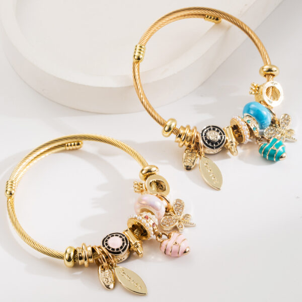 Wholesale Diamond studded heart-shaped butterfly adjustable stainless steel bracelet