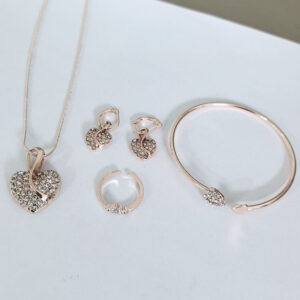 Rose gold big head love combination