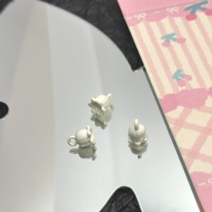 Cream white / About 5.5*6.6mm