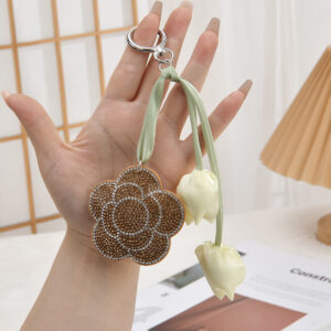 Tulip gold / Keychain + plum blossom