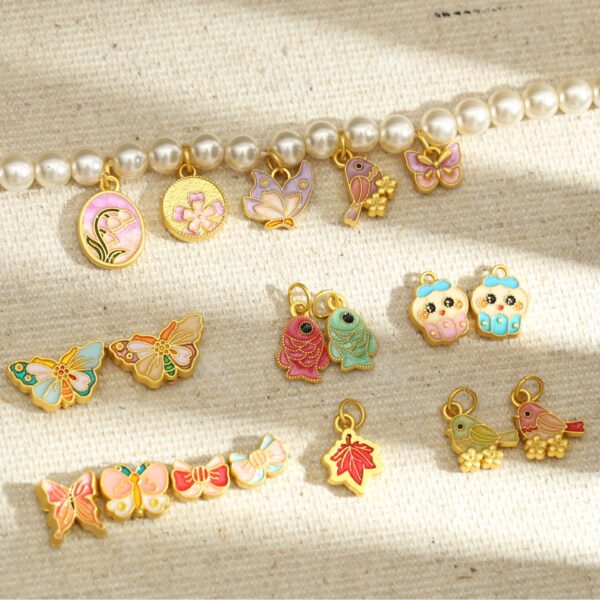 Wholesale diy lily of the valley flower pendant butterfly beaded cartoon alloy bracelet necklace clothing aessories jewelry fresh magpie