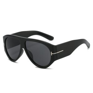 Black frame gray sheet