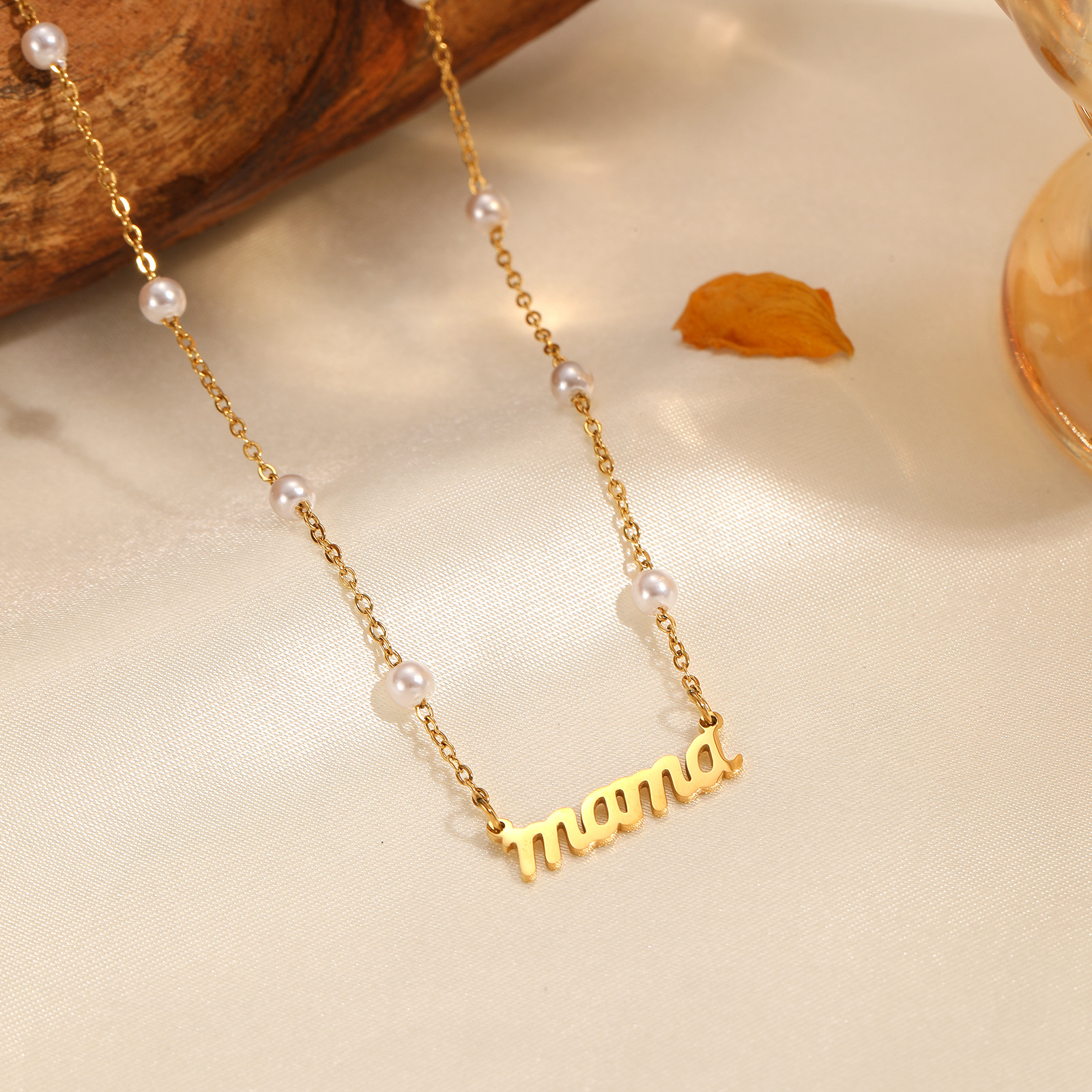 Wholesale Mother's Day Letter Mama Necklace Titanium Steel Necklace