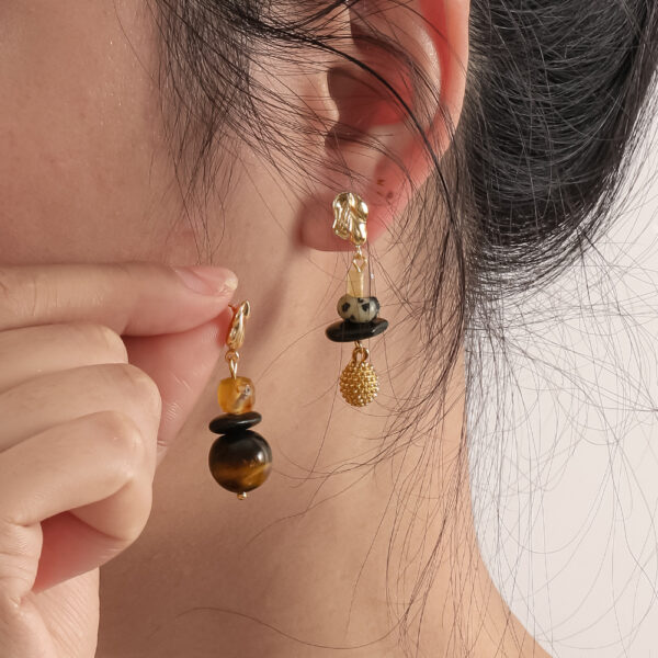 Wholesale Retro Maillard Tiger Eye Stone Natural Stone Moon Earrings