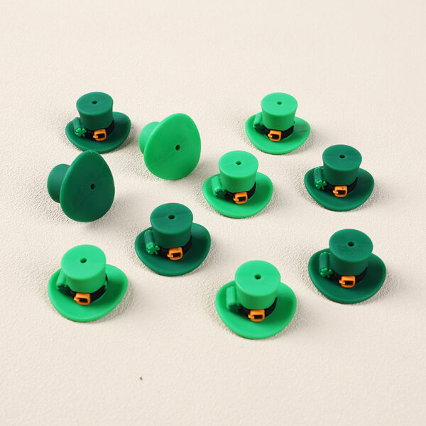O1CN01U8GBxG1CRJV9CQLTd_2217794230077-0-cib Wholesale 20pcs 3D St. Patrick's Day DIY Silicone Baby Cartoon Gum Beads Clover Beads