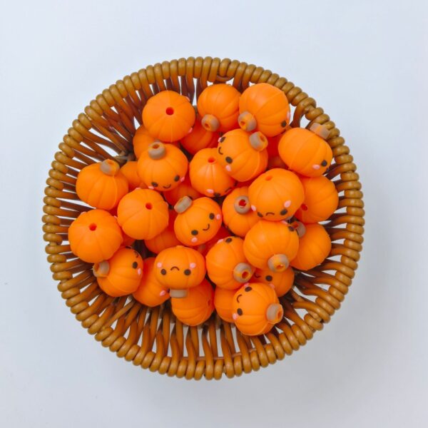 Wholesale 10pcs 3D Hot Sale Halloween Hot Sale Pumpkin Three-dimensional Silicone Cartoon DIY Beads