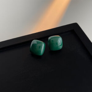 square retro dark green