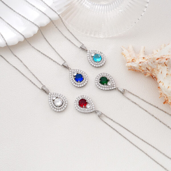 Wholesale Women's Necklace Love Fresh Simple Titanium Steel Clavicle Chain Pendant