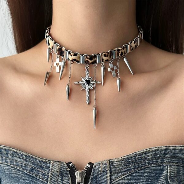 Wholesale Dark Punk Geometric Choker Rivet Collar Necklace
