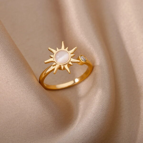 Wholesale simple rotatable sunflower decompression Open Ring