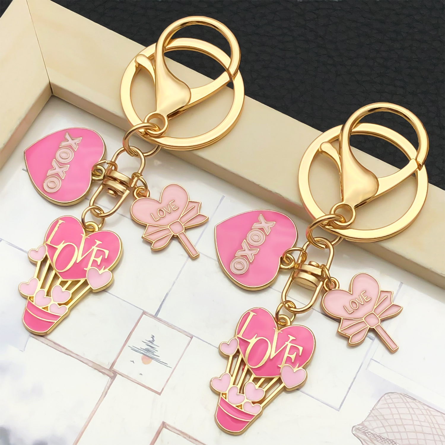Wholesale Valentine's Day Oil ipping Pink Love Heart Keychain
