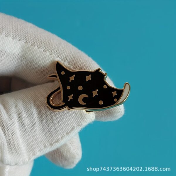 Wholesale Cute Cat Enamel Brooch under the Night Sky