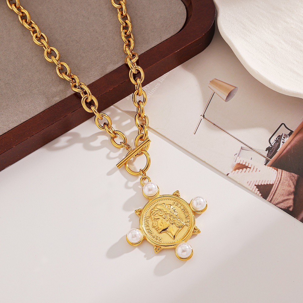 Wholesale stainless steel necklace rtrait fine lishing vacuum necklace