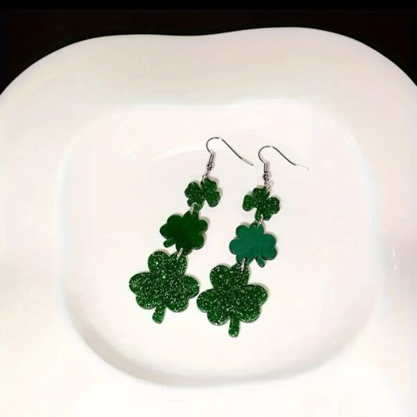 O1CN01Uy5yTj2D9Hd5HiMDB_2216733868566-0-cib Wholesale St. Patrick's Day shamrock hat, beer, acrylic earrings