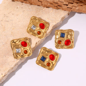 Wholesale Stainless steel stud earrings with diamonds, light luxury and high-end feel