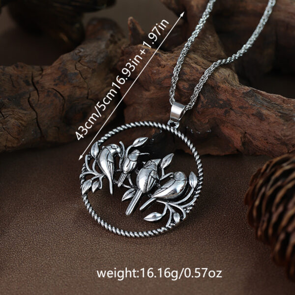 Wholesale Retro round hollowed out antique silver circle pendant necklace