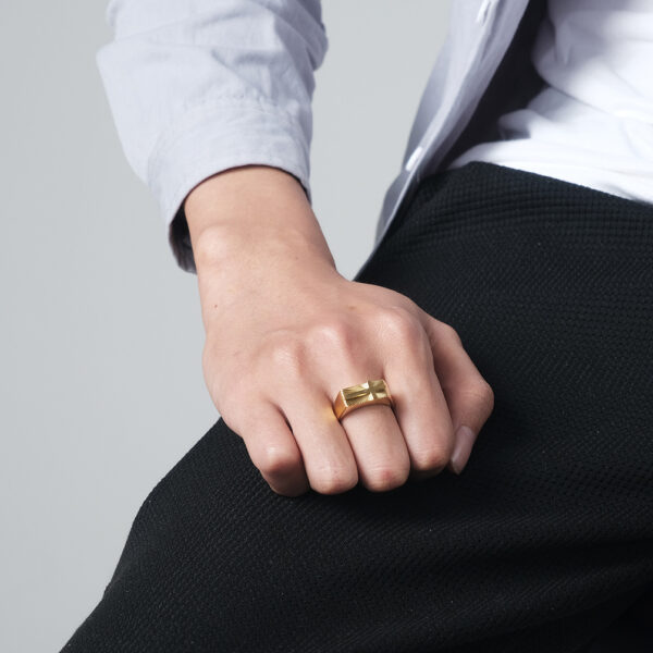 Wholesale Stainless Steel Seal Holy Light Cross Ring